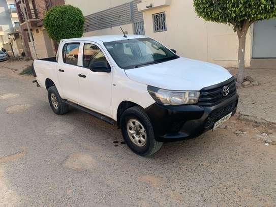 Toyota hilux 2017 climatisée image 1