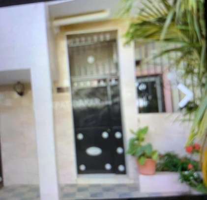 Villa R+2 TF a vendre a Sicap Baobab image 2
