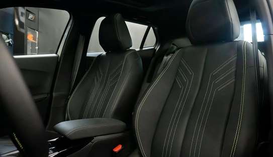 Peugeot 2008 2025 image 6