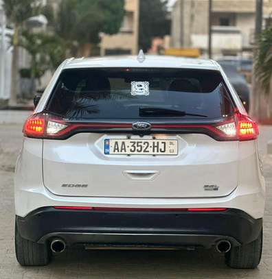 Ford edg SEL image 8