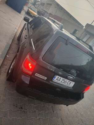 FORD ESCAPE CARRE ANNEE 2012 image 5