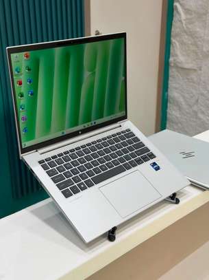 Hp elitebook 840 G9 12 eme génération image 5