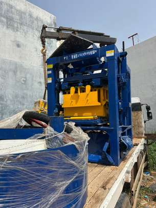 MACHINES DE FABRICATION DE BRIQUES / PAVES – SUR COMMANDE image 5