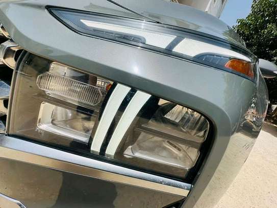 Hyundai santafe 2023 image 9