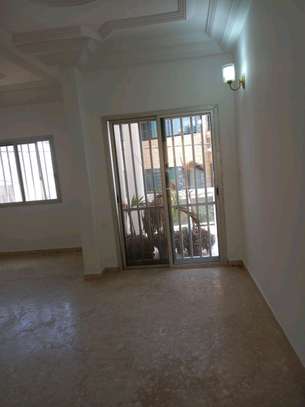 À LOUER au mamelle une villa R+1 Vu sur MER image 7