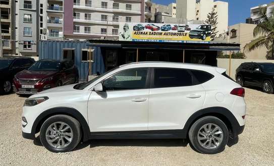 Hyundai Tucson image 4