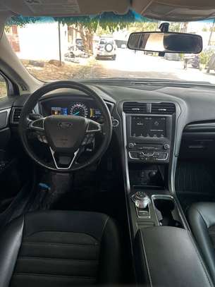 Je vend ma ford fusion 2018 automatic essence 2.5L image 6