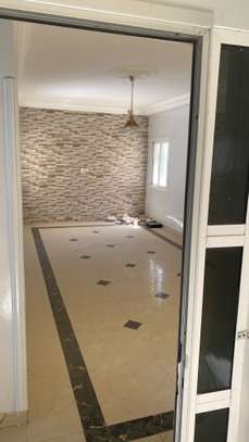 GRAND APPARTEMENT SPACIEUX A COMICO AEROPORT YOFF image 9