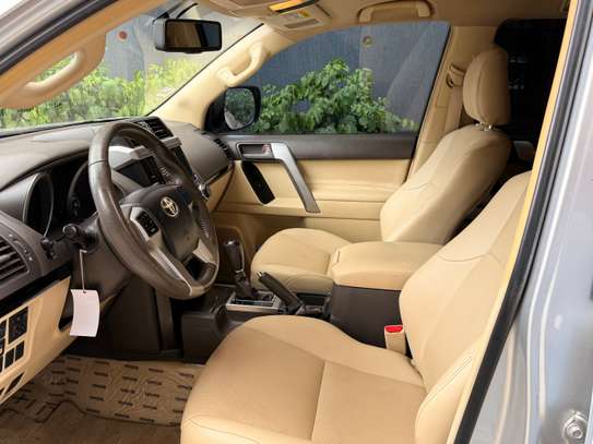 Toyota Parado _2018 image 2