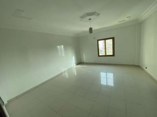 Appartement POINT E image 6