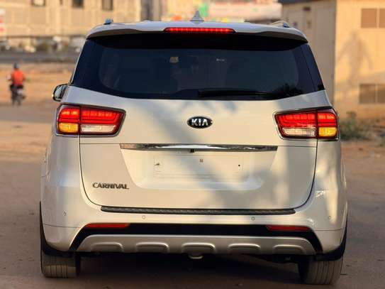 KIA CARNAVAL  2016 image 14
