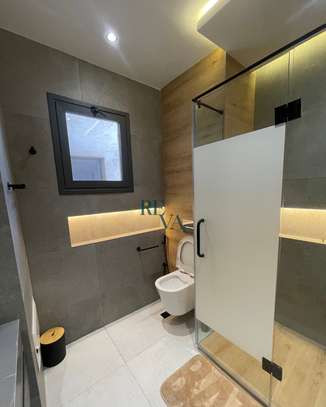 RESIDENCE SEVEN image 6