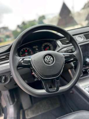 Volkswagen Passat 2018 image 4