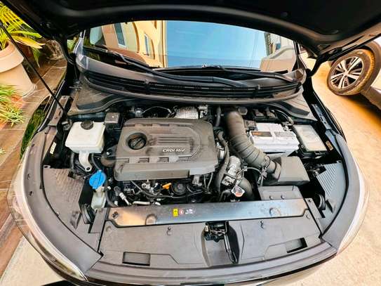 Kia stonic Année 2019 image 13