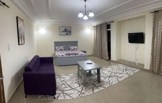 chambre meublée climatisée à louer par nuitées image 8