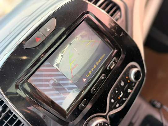RENAULT QM3 2018 image 9