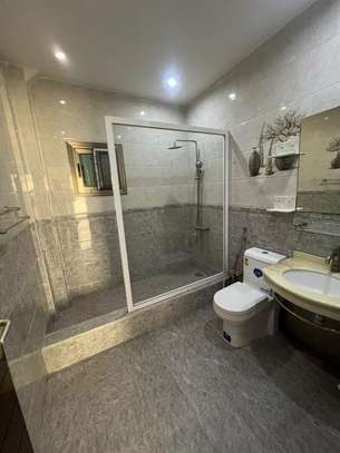 Appartement F4 a louer aux Almadies ( derrière la Gondole ) image 3