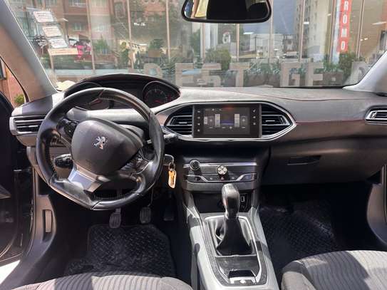 PEUGEOT 308 année 2016 image 4