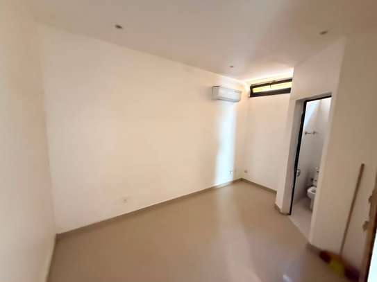 VILLA R+1 A LOUER  CITE  HORIZON image 3