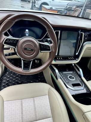 Zotye t700 image 4