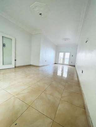 Appartement spacieux à Liberté 6 Extension image 5