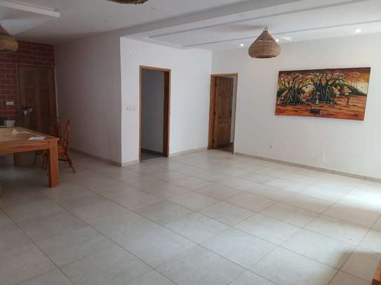 Une villa basé semis- meublée à louer au Mamelle image 7