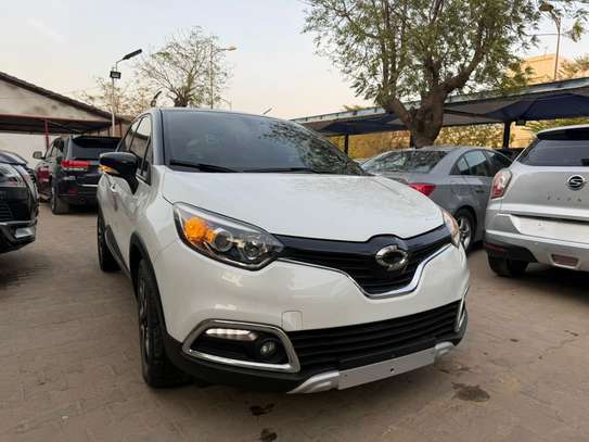 LOCATION RENAULT QM3 image 9