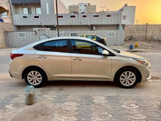 HYUNDAI accent  Année *2018* image 4