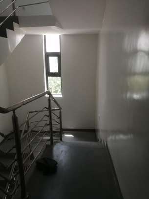 Appartement F4 tout neuf à louer, cité SIPRES 2 Vdn Foire image 8