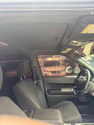Ford escape image 4