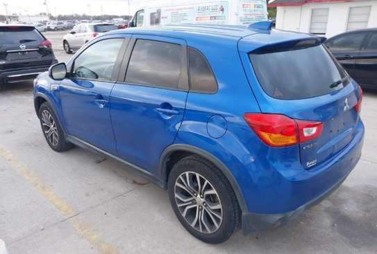 Mitsubishi rvr image 6