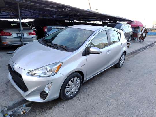Toyota Prius image 5