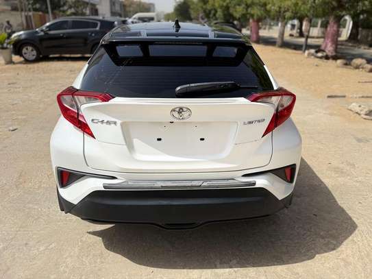 TOYOTA C-HR ANNÉE 2020 image 5