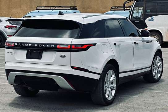 Range Rover velar 2021 image 6