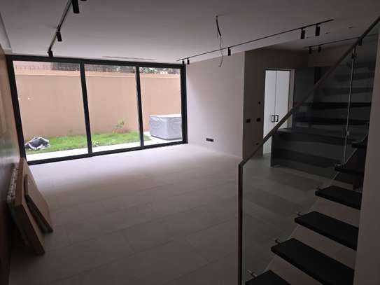 Un beau duplex a louer sur la corniche des Almadies image 1