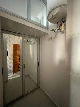 STUDIO MEUBLÉ A LOUER SICAP FOIRE image 8