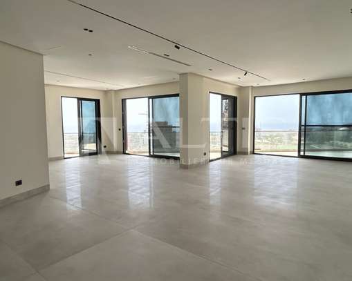 Appartement F4 à louer Corniche Ouest image 1