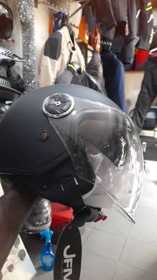 CASQUES MOTO ORIGINALE À VENDRE image 2