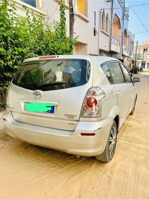 Toyota Verso 2008 image 4