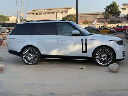 Range Rover Vogue image 14