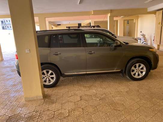 TOYOTA HIGHLANDER 2012 SE - ORIGINE CANADA - 7 PLACES image 8