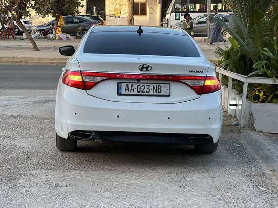 HYUNDAI GRANDEUR 2015 VERSION HG-300 image 3