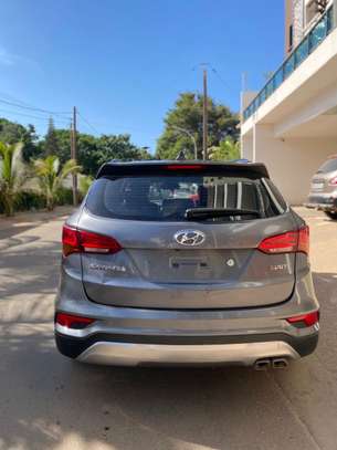 Hyundai Santa Fe 2017 image 5