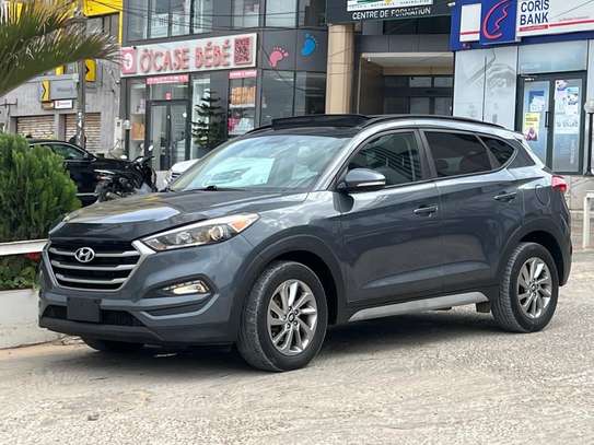 Hyundai Tucson image 3