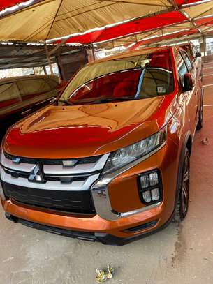 2020 Mitsubishi outlander/RVR image 3