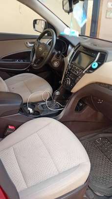 Hyundai Santa Fe 2017 image 2