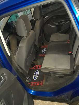 Ford Escape image 7