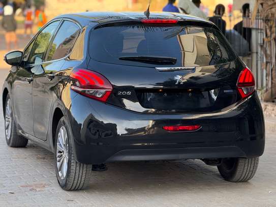 Peugeot 208 2016 image 7