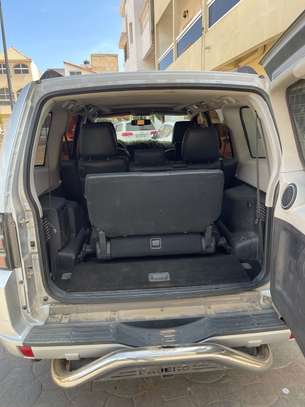 mitsubishi pajero image 11