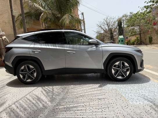 Hyundai image 2